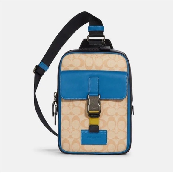 NWT Coach track pack Signature canvas Sling bag/ backpack crossbody bag - Picture 7 of 7